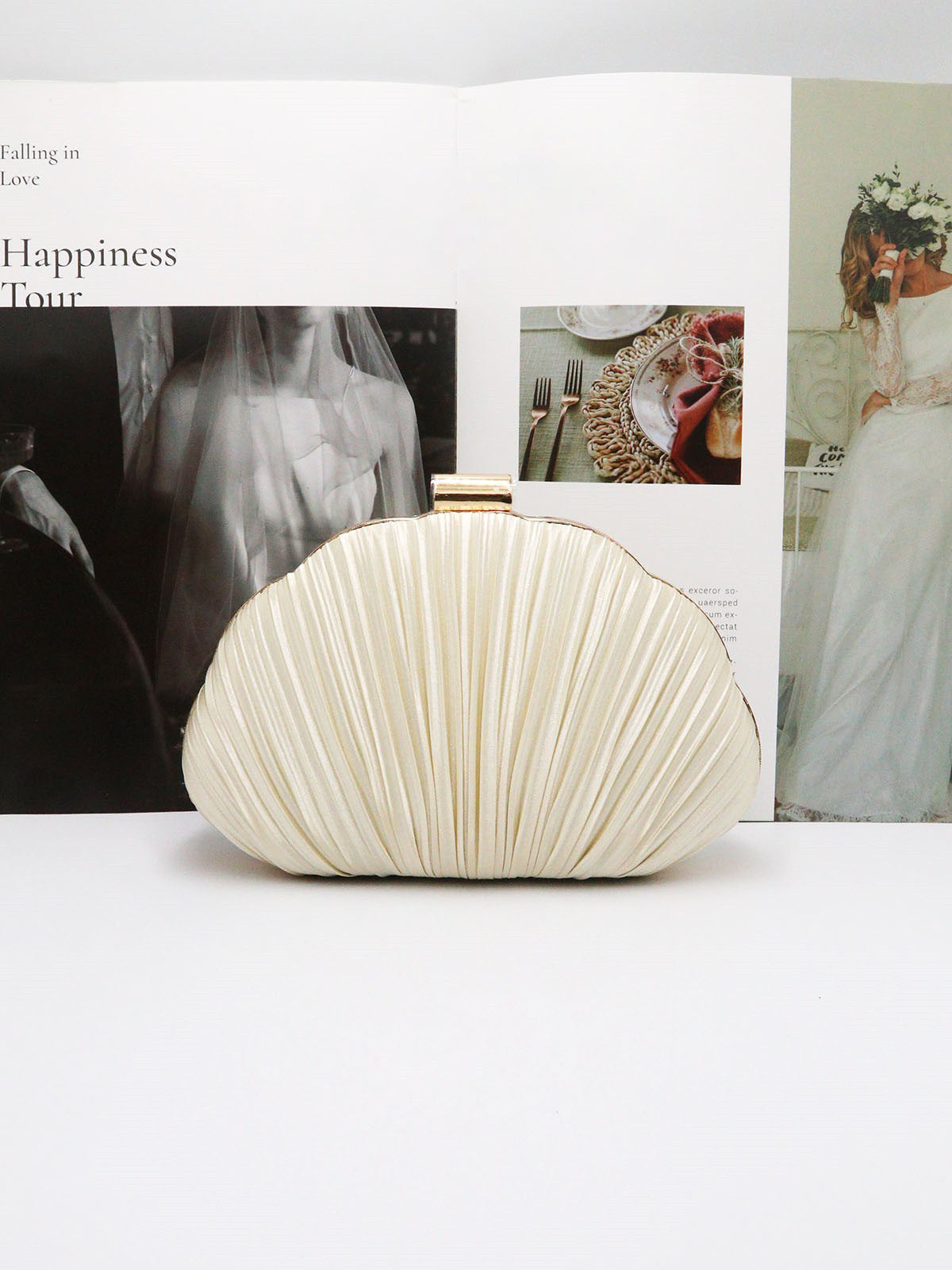 Bolso Clutch concha / Shell Clutch Bag