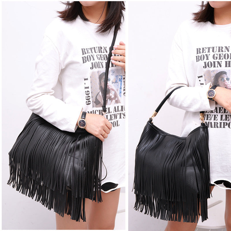 Bolso artesanal con flecos
